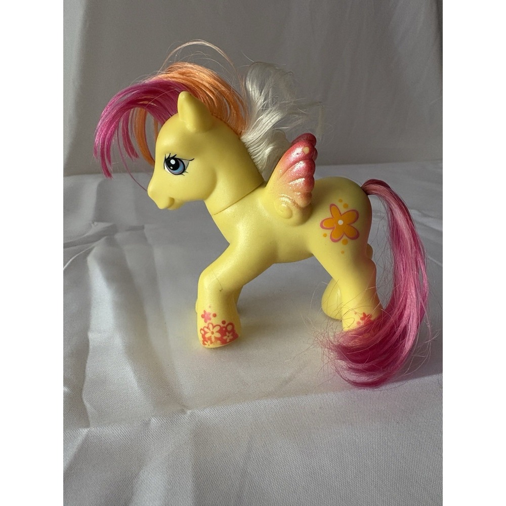My Little Pony G3 Crystal Princess Pegasus Pearly Pie 2007 Hasbro Action Figure